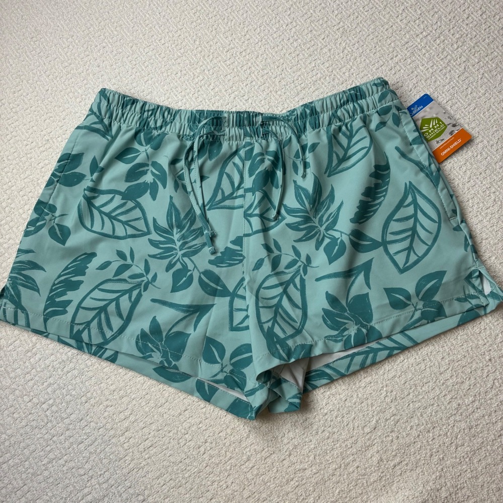 Columbia Womens Lg Omni-Shield Shorts Teal Green NWT Gorpcore Beach Tropical